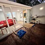 Apartment Central Retreat: Cozy Duplex With A Balcony